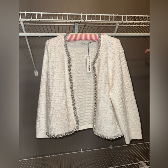 Alice + Olivia
Akira Embellished-Trim Cardigan Size XL - Picture 2 of 13